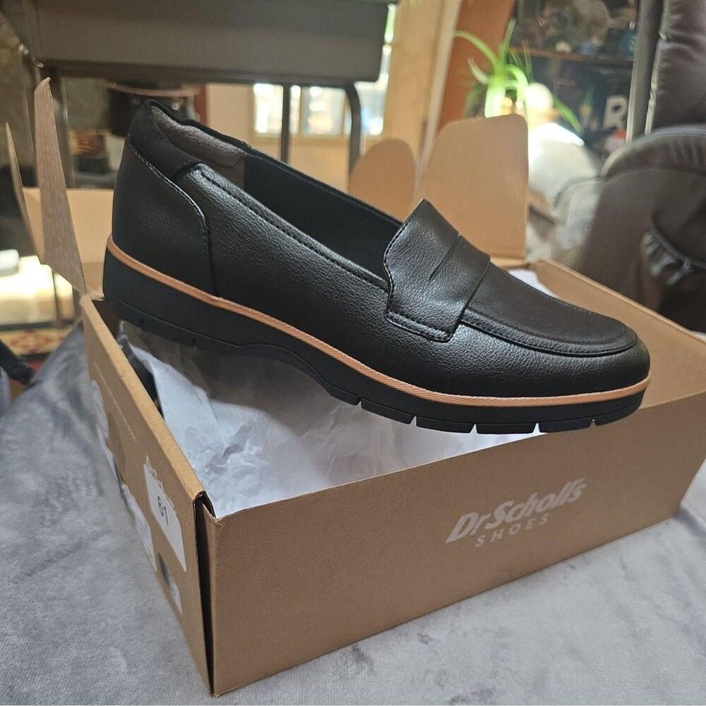 Dr Scholls Essential Collection Women's Webster Loafer in size 9m